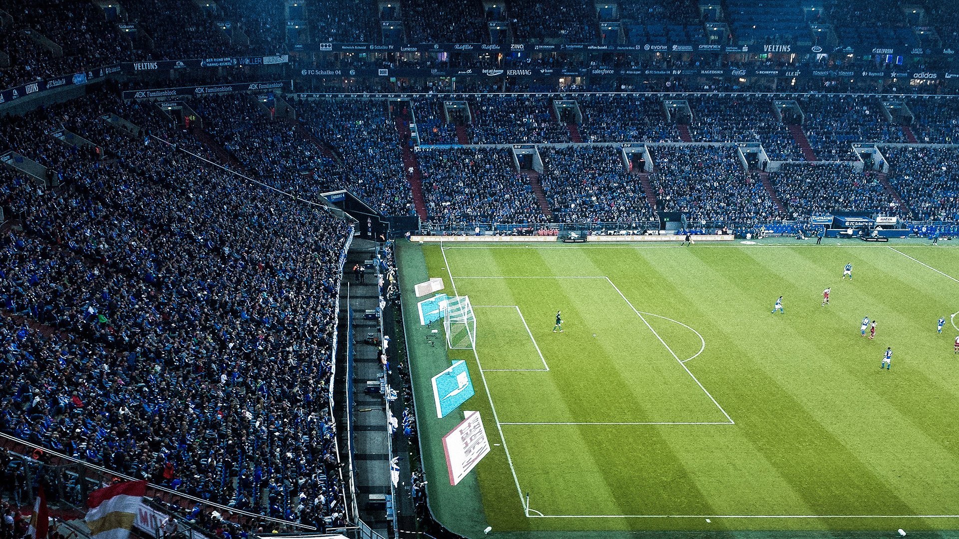 _酷炫霓虹滑板：城市夜行的时尚运动_，滑板 炫酷